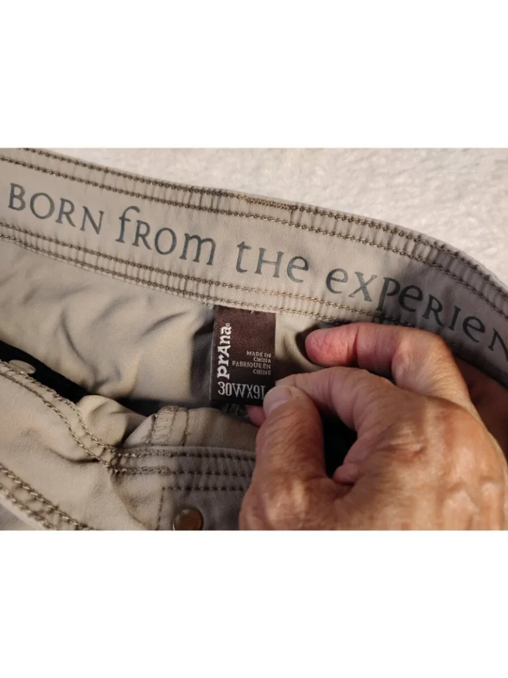 Prana Mens Breathe Shorts Comfort Stretch Logo Pockets Preppy 30W X 9L Tan